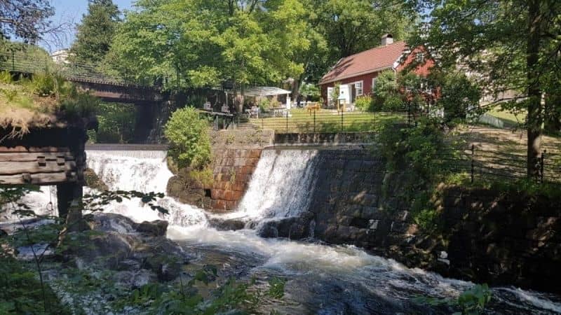 08 Waterfall and dams at Beierbrua bridge